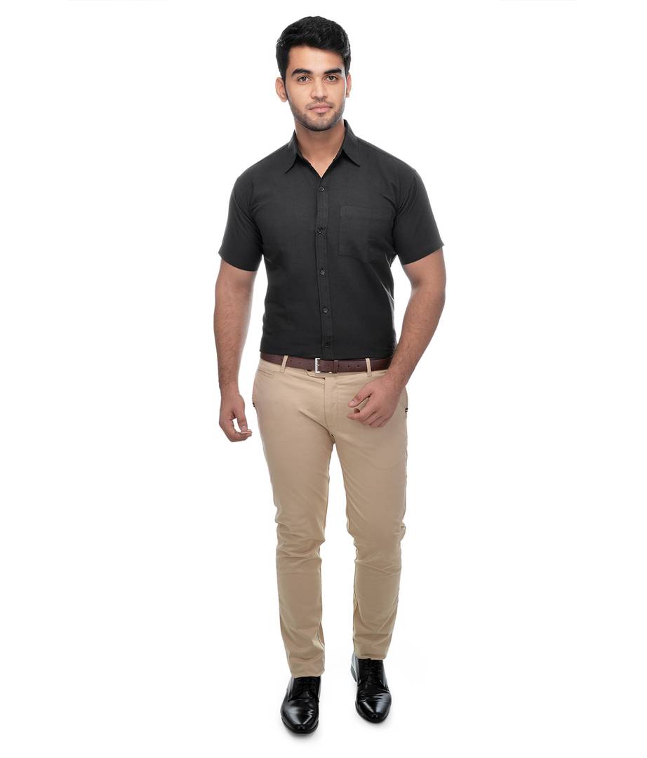 Black Cotton Solid Regular Fit Formal Shirt