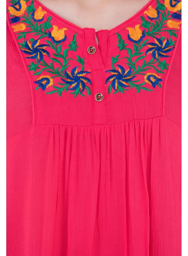 Women Crepe Pink Embroidered Tunic Top