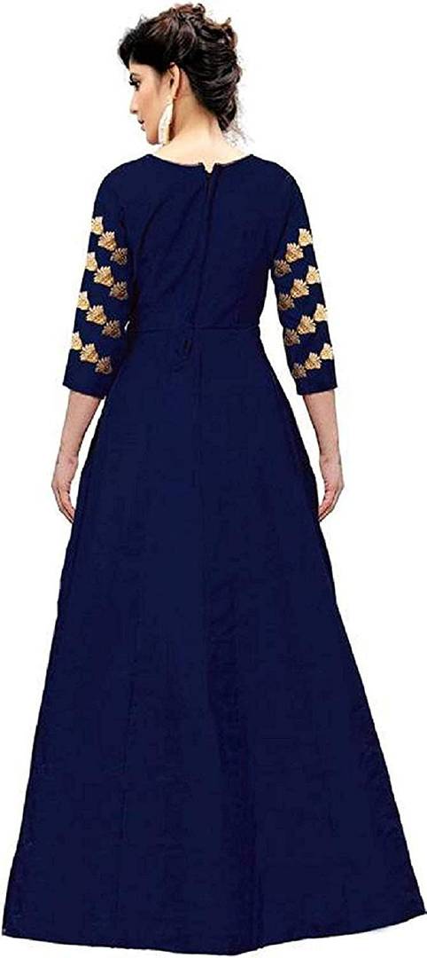 Designer Mulbury Embroidered Full Sleeve Gown