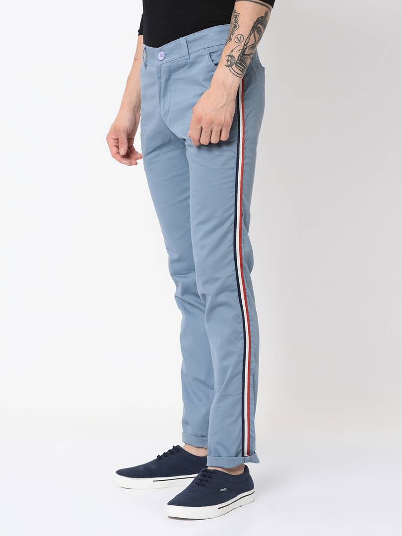 Men's Blue Cotton Blend Solid Slim Fit Casual Trouser