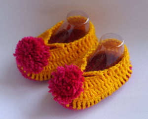 Woolen Soft Sole Yellow Booties For Kids