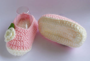 Woolen Soft Sole Pink Booties For Kids