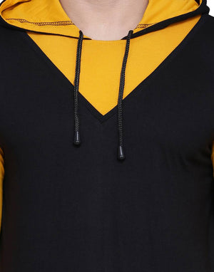 Stylish Cotton Blend Black Solid Hooded T-shirt For Men