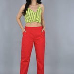 Women Cotton Blend Pleats On Bottom 2 Side Pocket Fully Belt Zip And Hook Closer Casual Regular Fit Trouser